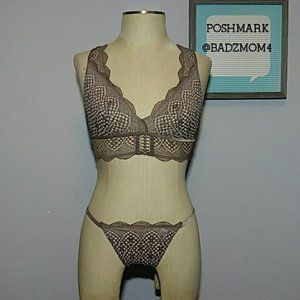 VS Very Sexy bralette panty set XS/S NWT